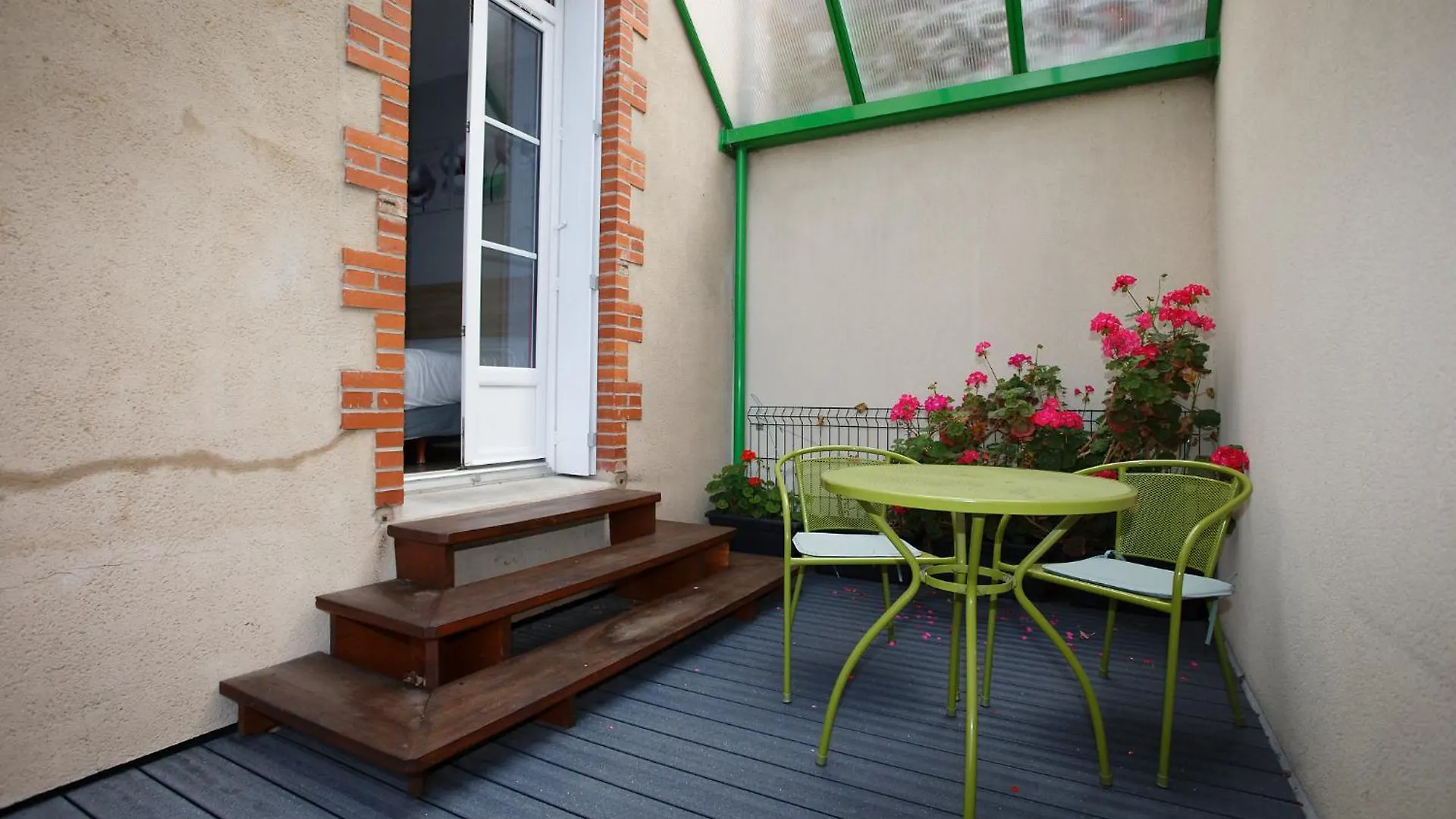 ** Hotel Contact Hôtel - Hôtel Le Lion d'Or Lamballe France
