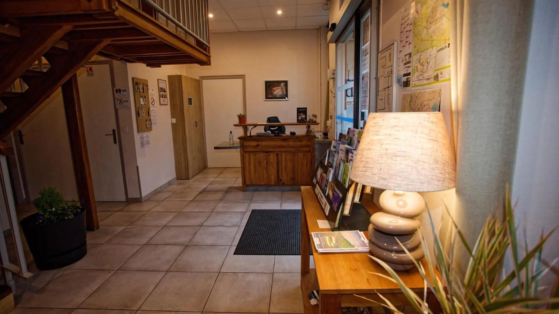 Hotel Contact Hôtel - Hôtel Le Lion d'Or Lamballe