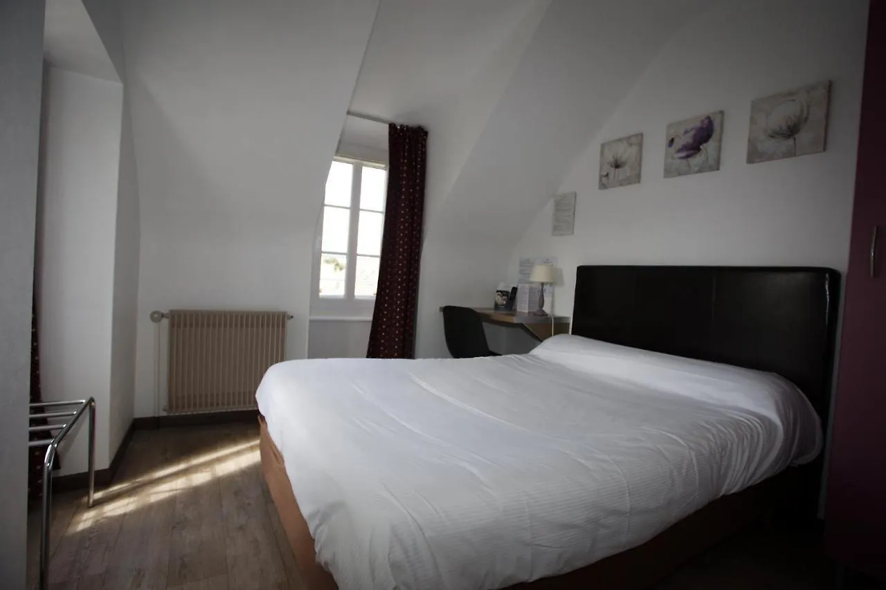 **  Contact Hotel - Hotel Le Lion D'Or 朗巴勒 法国