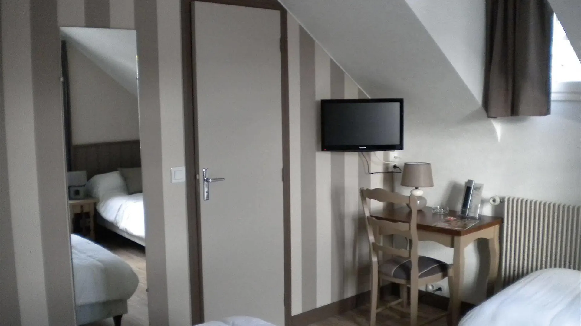 Contact Hotel - Hotel Le Lion D'Or Lamballe