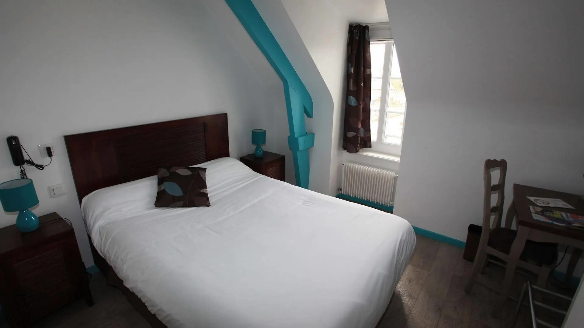 Contact Hotel - Hotel Le Lion D'Or 朗巴勒