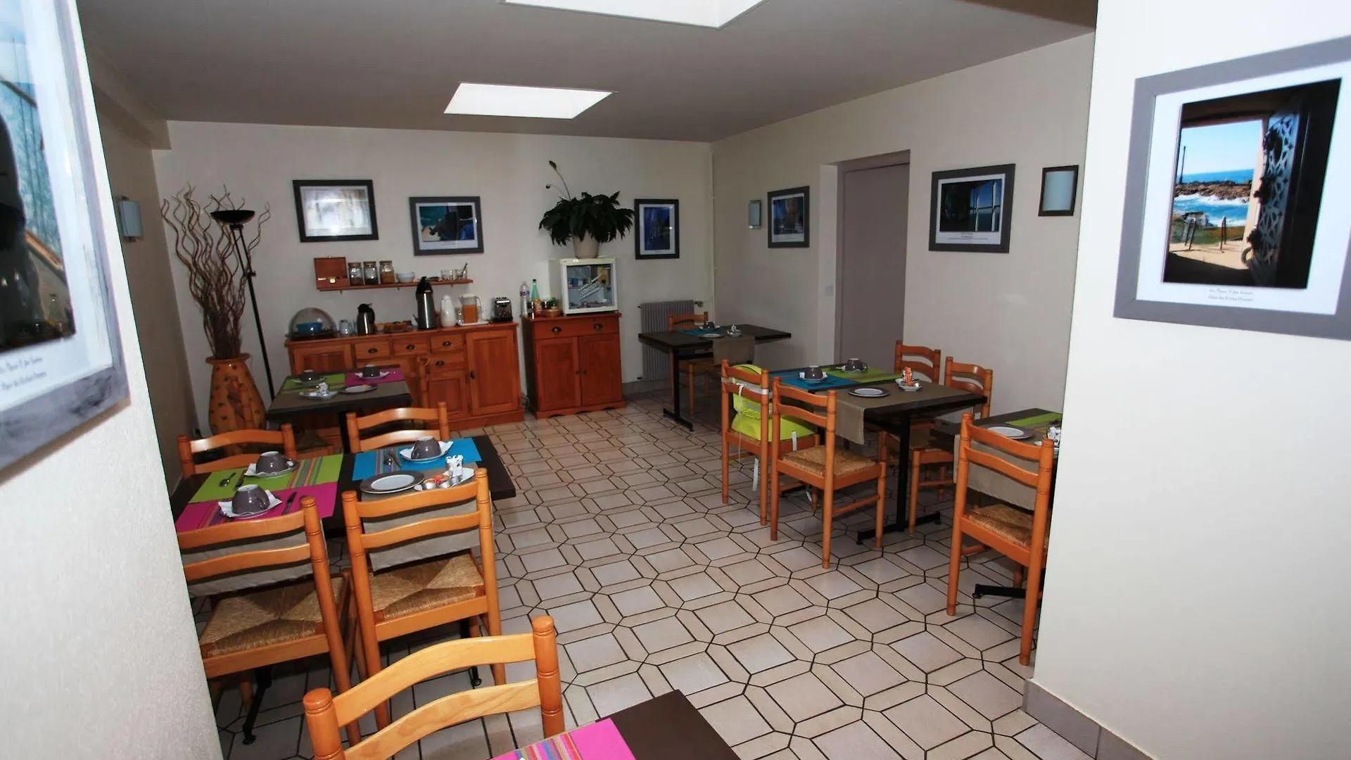 Contact Hotel - Hotel Le Lion D'Or 朗巴勒