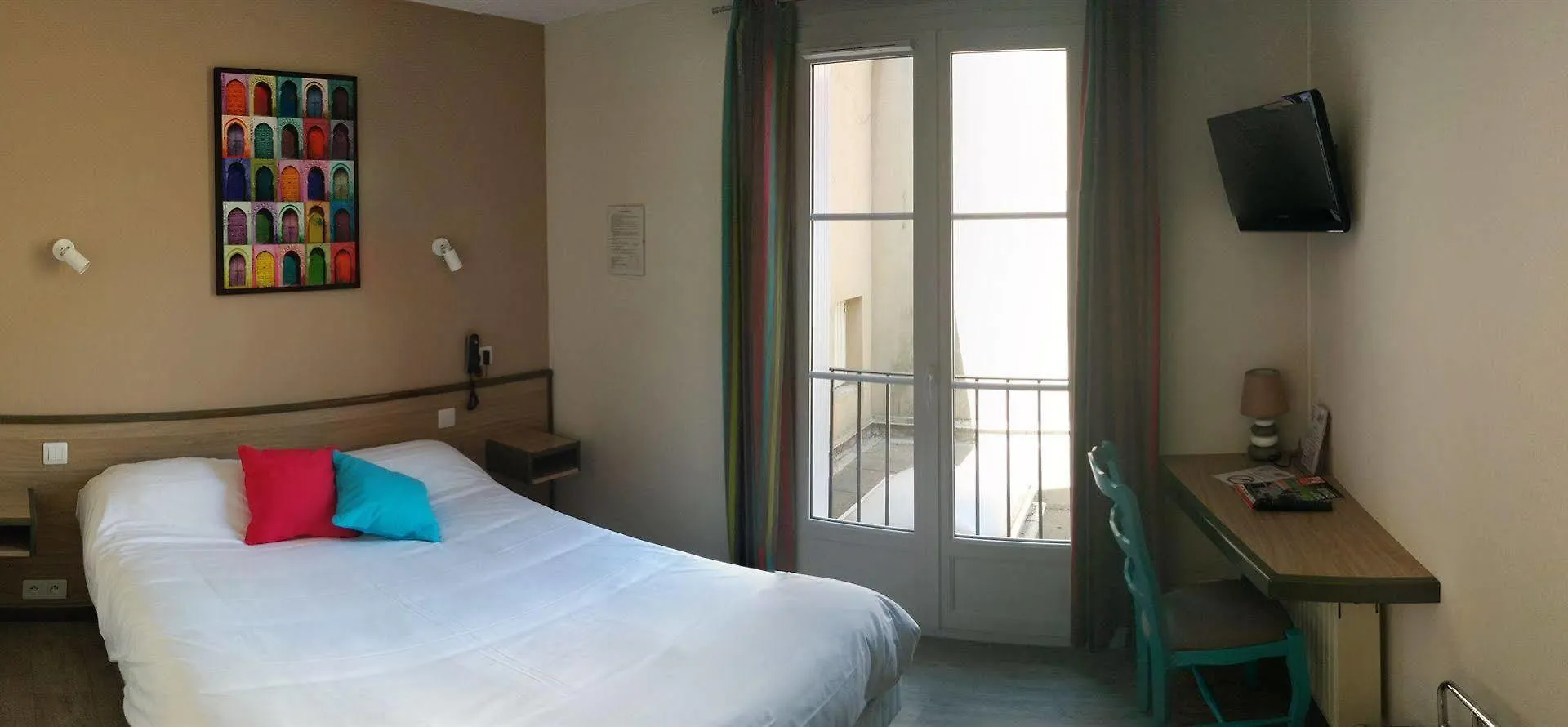 Contact Hotel - Hotel Le Lion D'Or 朗巴勒