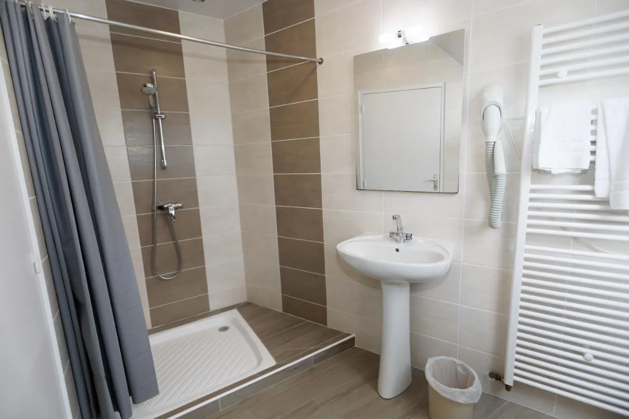 Contact Hotel - Hotel Le Lion D'Or Lamballe